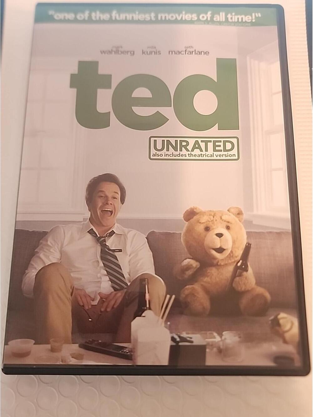 Ted (DVD, 2012) - Picture 1 of 3